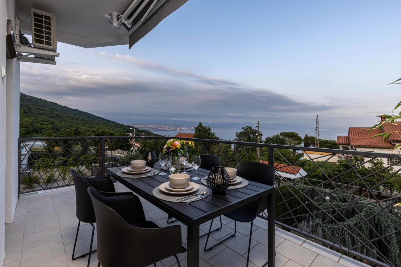 Villa Adriatic, Apartment Rebecca With Heated Swimming Pool, Sew View, Childrens Playground Ičići Exterior foto