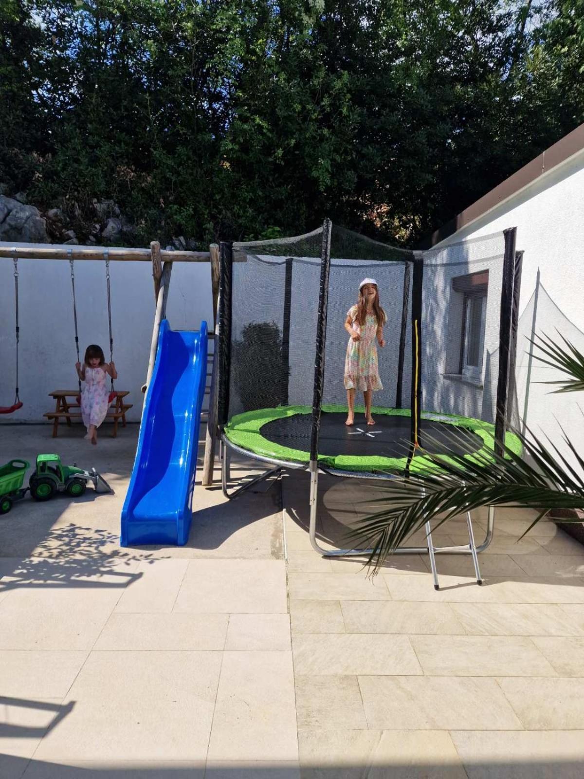 Villa Adriatic, Apartment Rebecca With Heated Swimming Pool, Sew View, Childrens Playground Ičići Exterior foto
